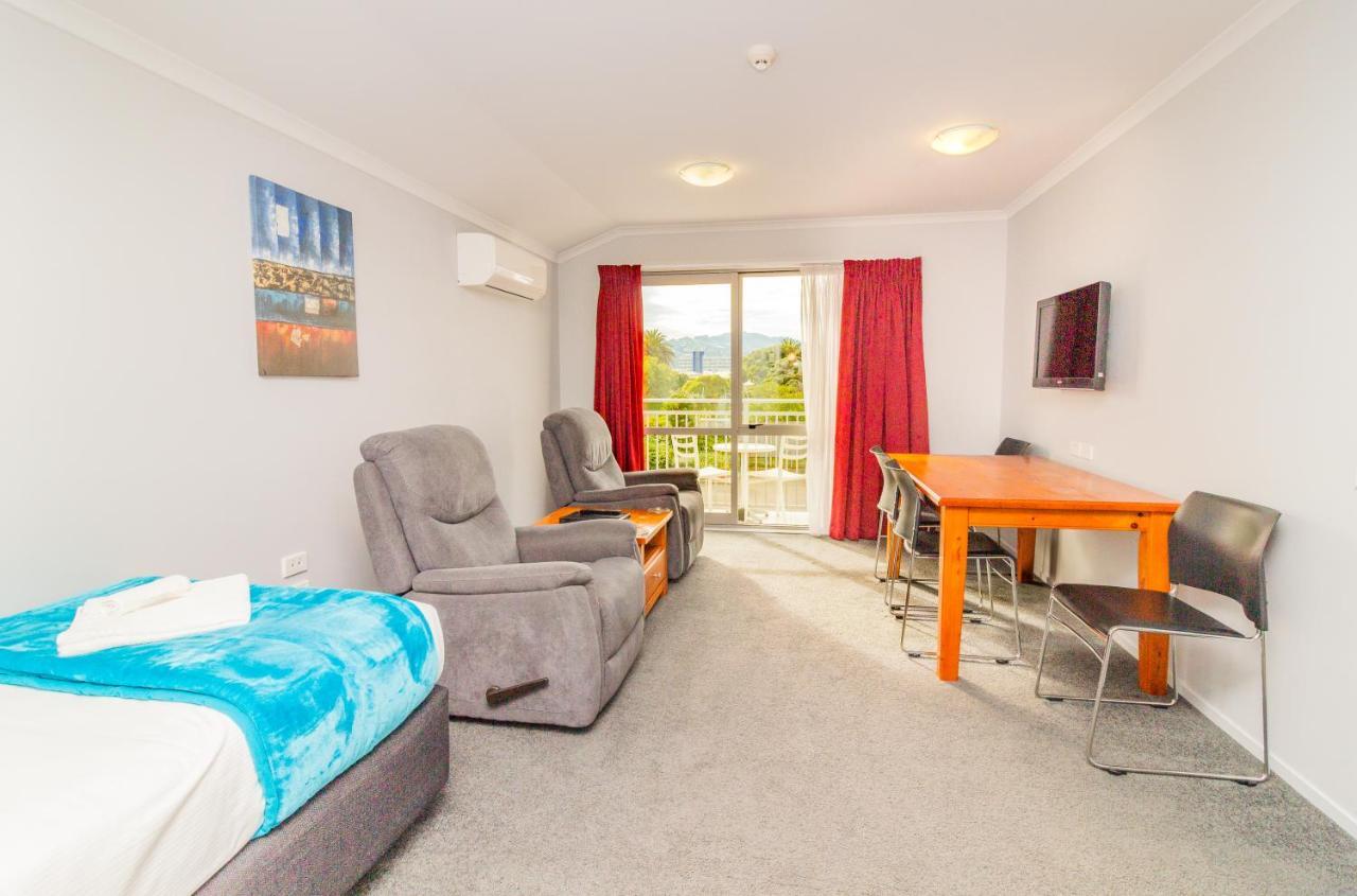Bks Premier Motel Esplanade Лоуър Хът Екстериор снимка