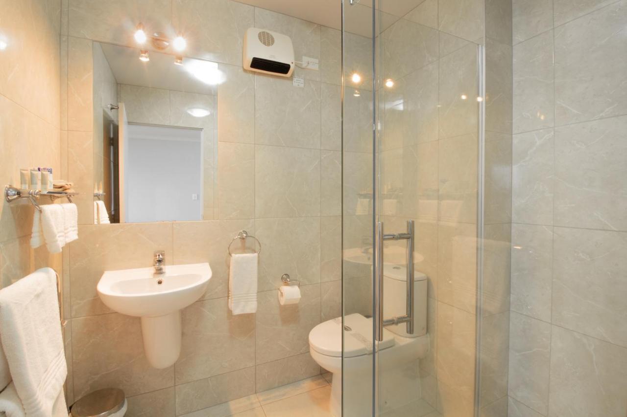 Bks Premier Motel Esplanade Лоуър Хът Екстериор снимка
